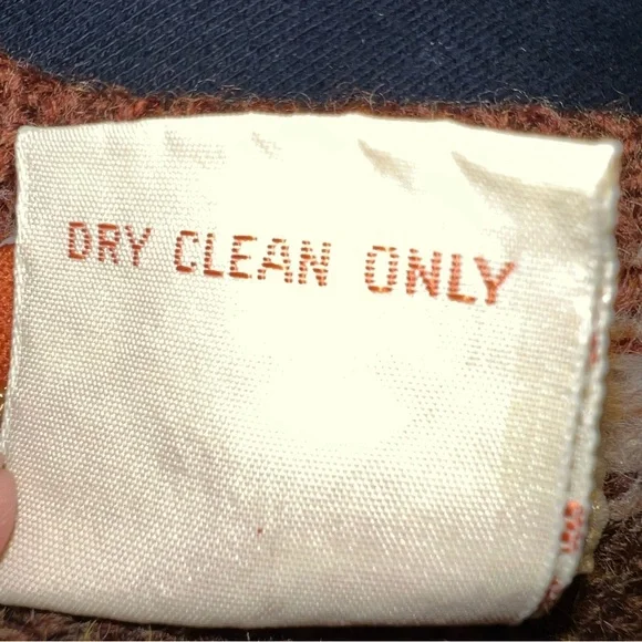 Vintage 100% wool sweater size large - Picture 7 of 7